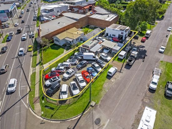 Long Jetty car yard sells at auction Long Jetty car yard sells at auction